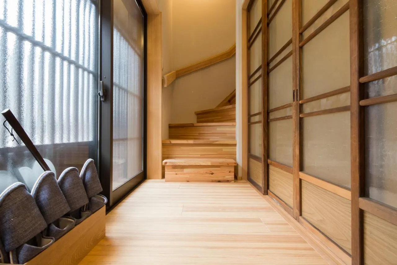 Machiya De Higashiyama Villa Kyoto 0*,  Japan